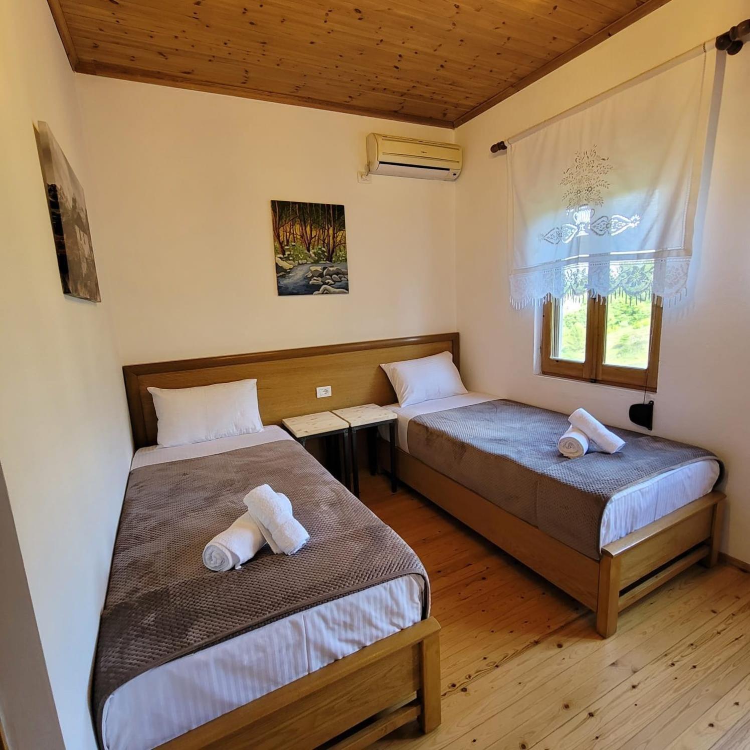 Jona Guest House Gjirokastra Kültér fotó